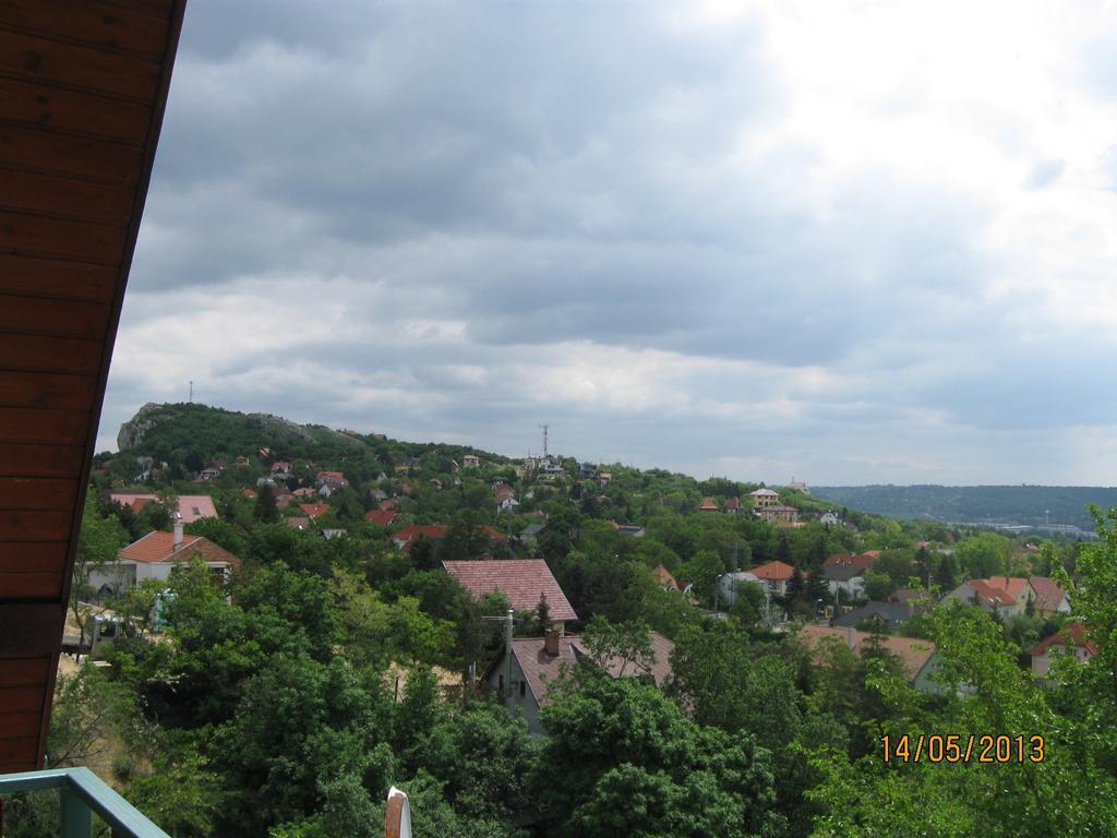 Attila-Apartman Budaoers Buitenkant foto
